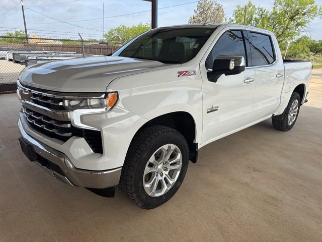 Used 2022 Chevrolet Silverado 1500 LTZ w/ LTZ Convenience Package II AWD/4WD image 3