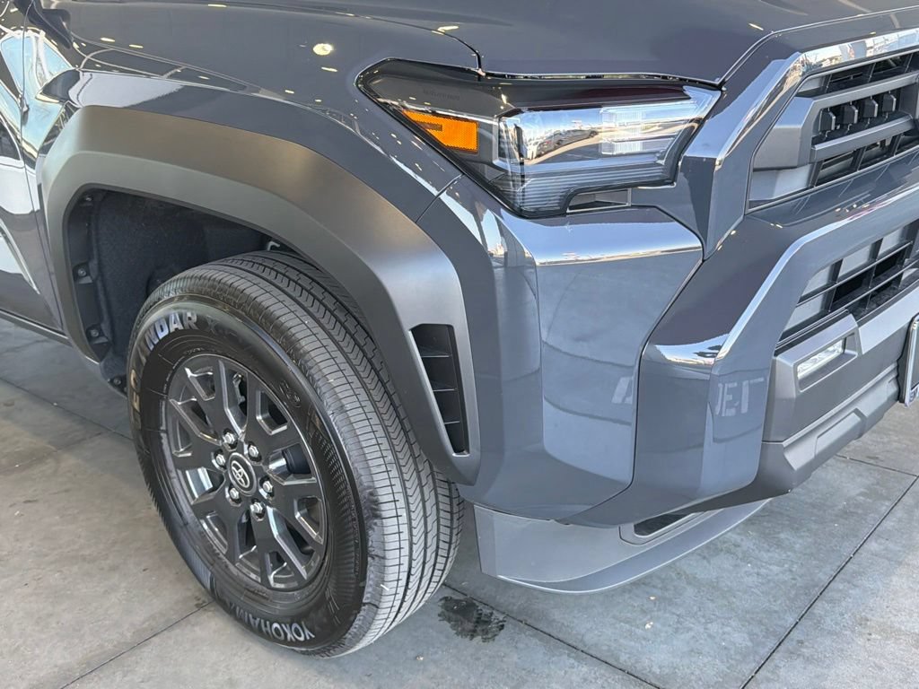Certified 2026 Toyota 4Runner SR5 AWD/4WD image 9