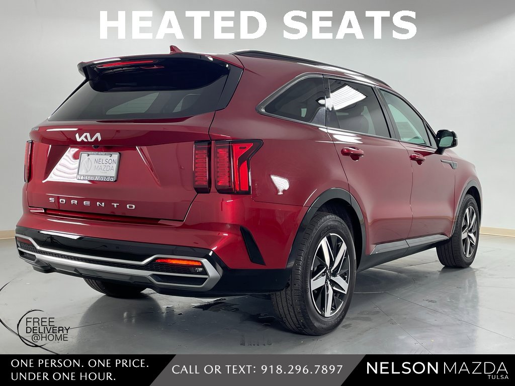 Used 2022 Kia Sorento S w/ Panoramic Sunroof Package image 6