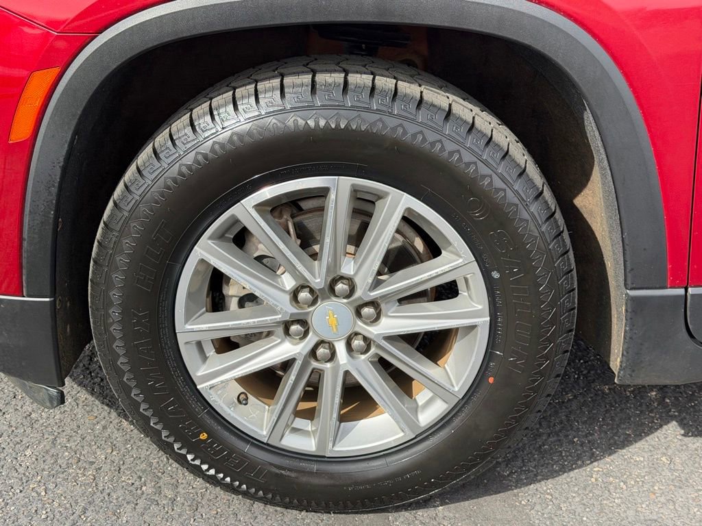 Certified 2023 Chevrolet Traverse LT image 11