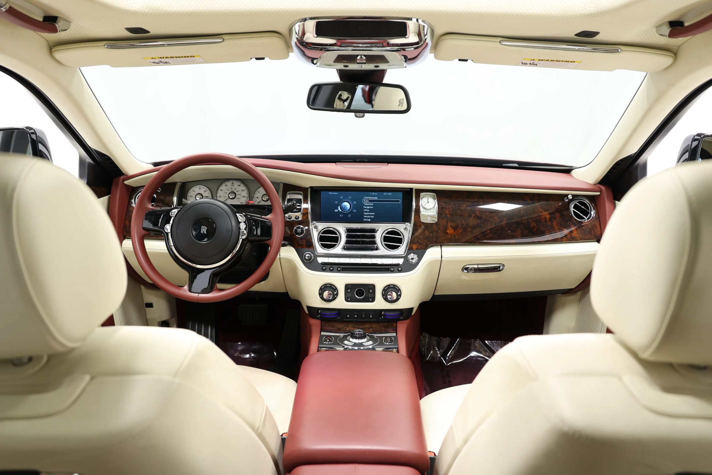 Used 2013 Rolls-Royce Ghost RWD image 32