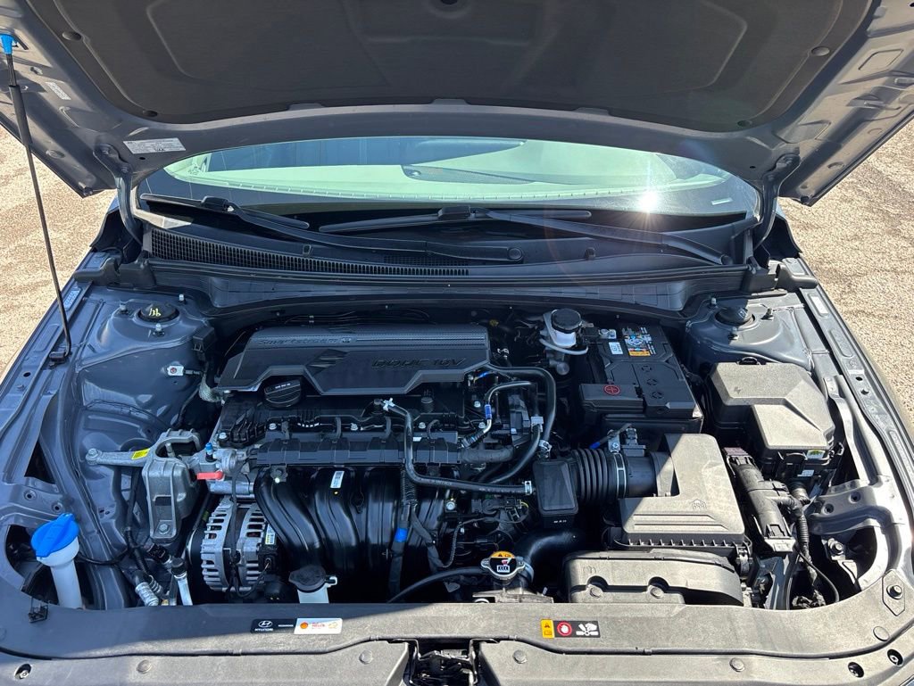Used 2024 Hyundai Elantra SE FWD image 9