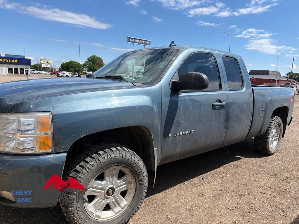 Used 2011 Chevrolet Silverado 1500 LTZ w/ LTZ Plus Package AWD/4WD image 6