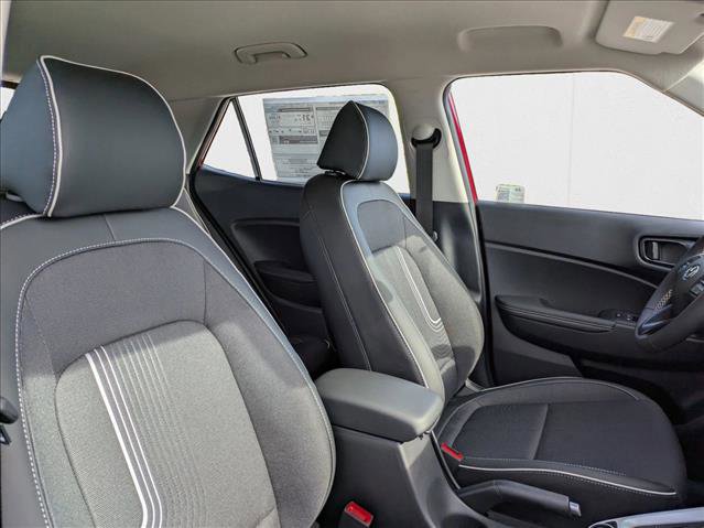 New 2025 Hyundai Venue Limited image 22