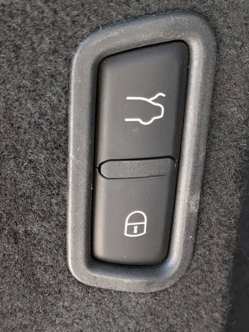 Used 2022 Maserati Levante GT image 16