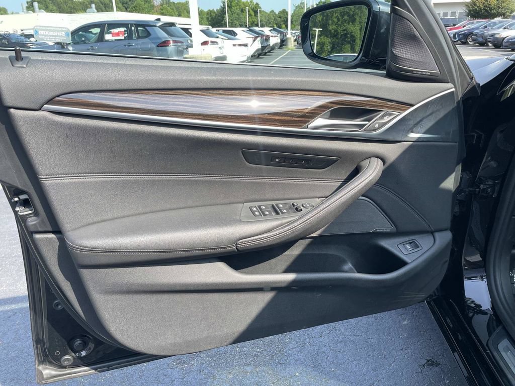 Used 2021 BMW 530i RWD image 19