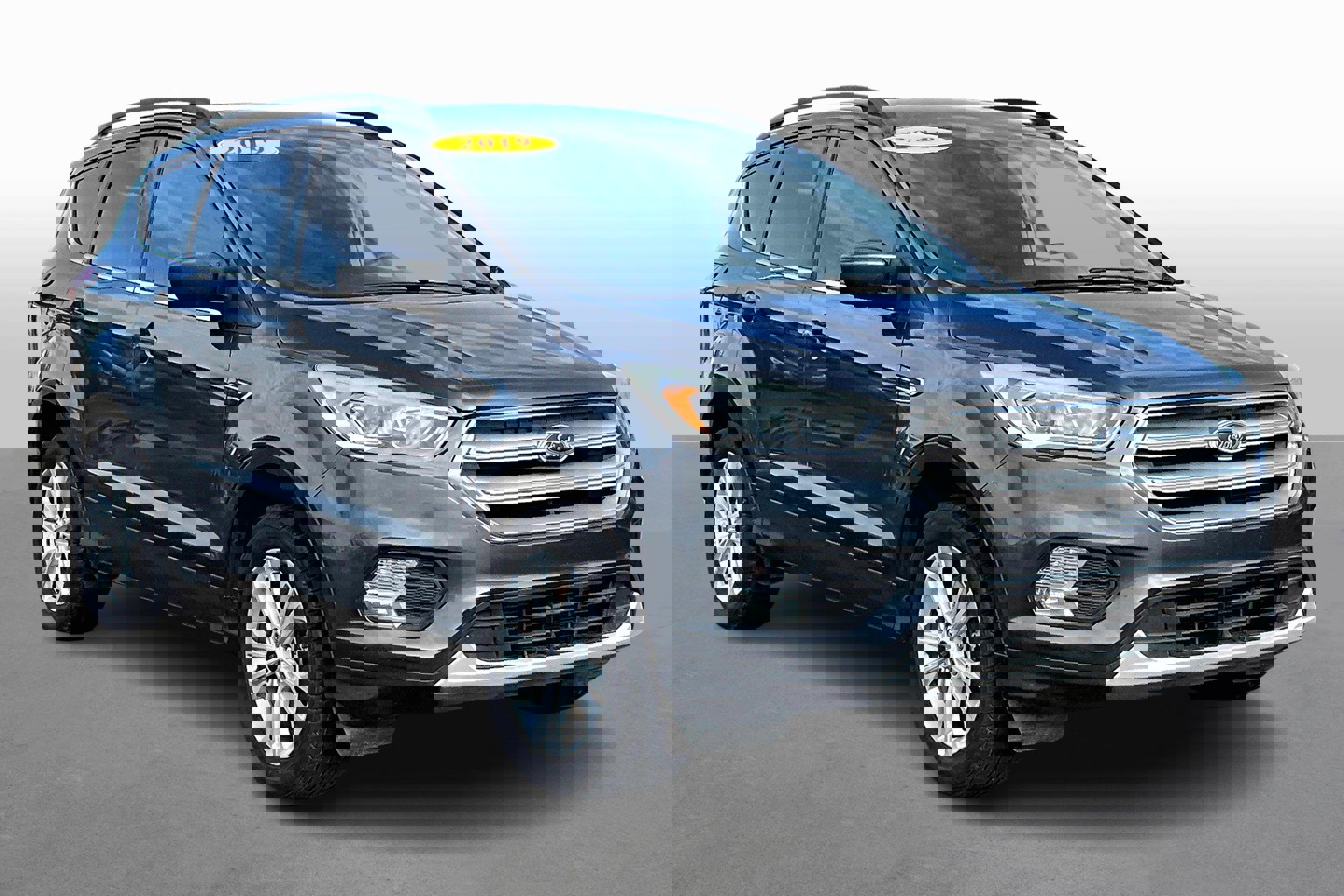 Used 2019 Ford Escape SEL image 3