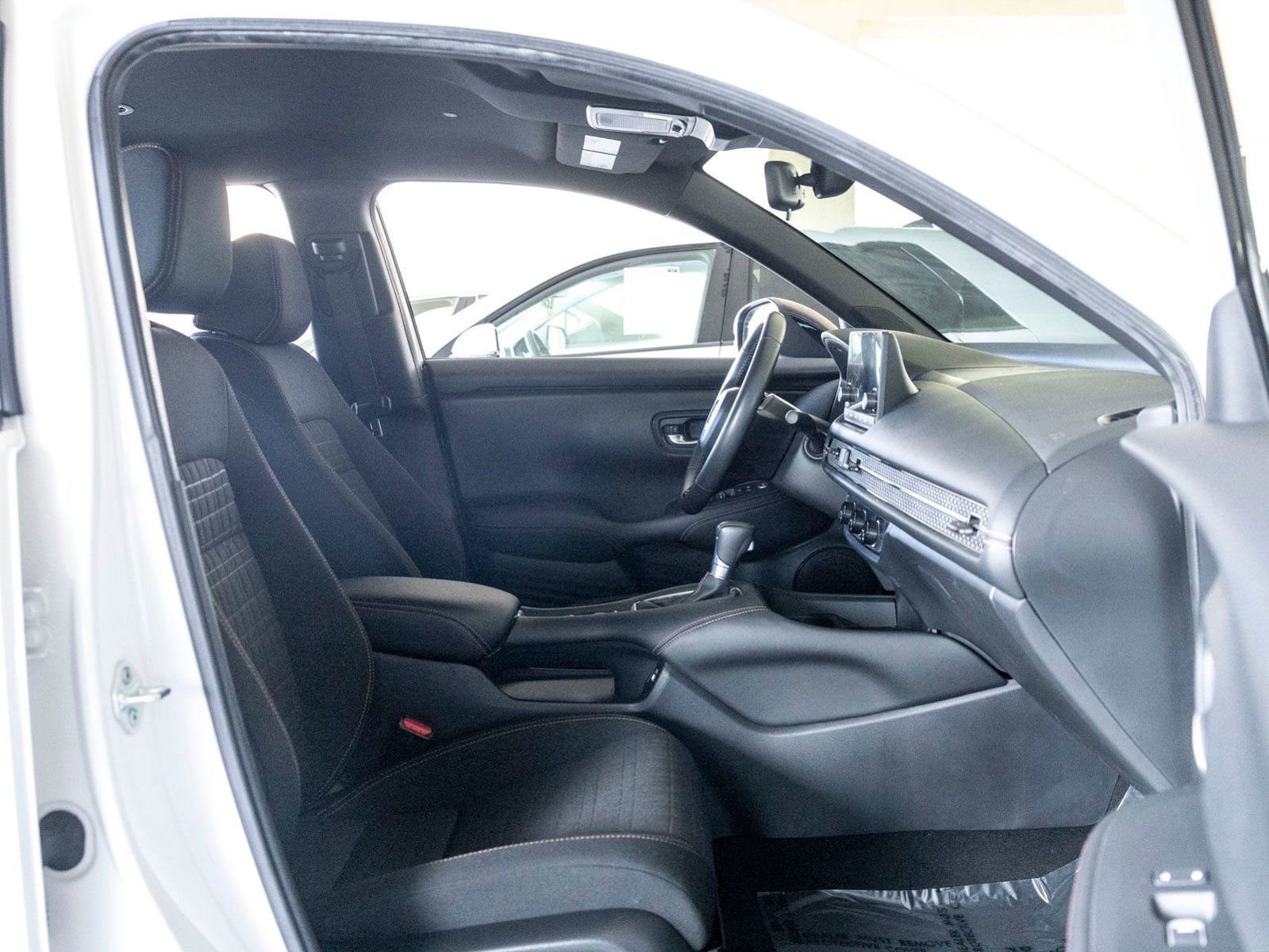 Used 2023 Honda HR-V Sport image 26