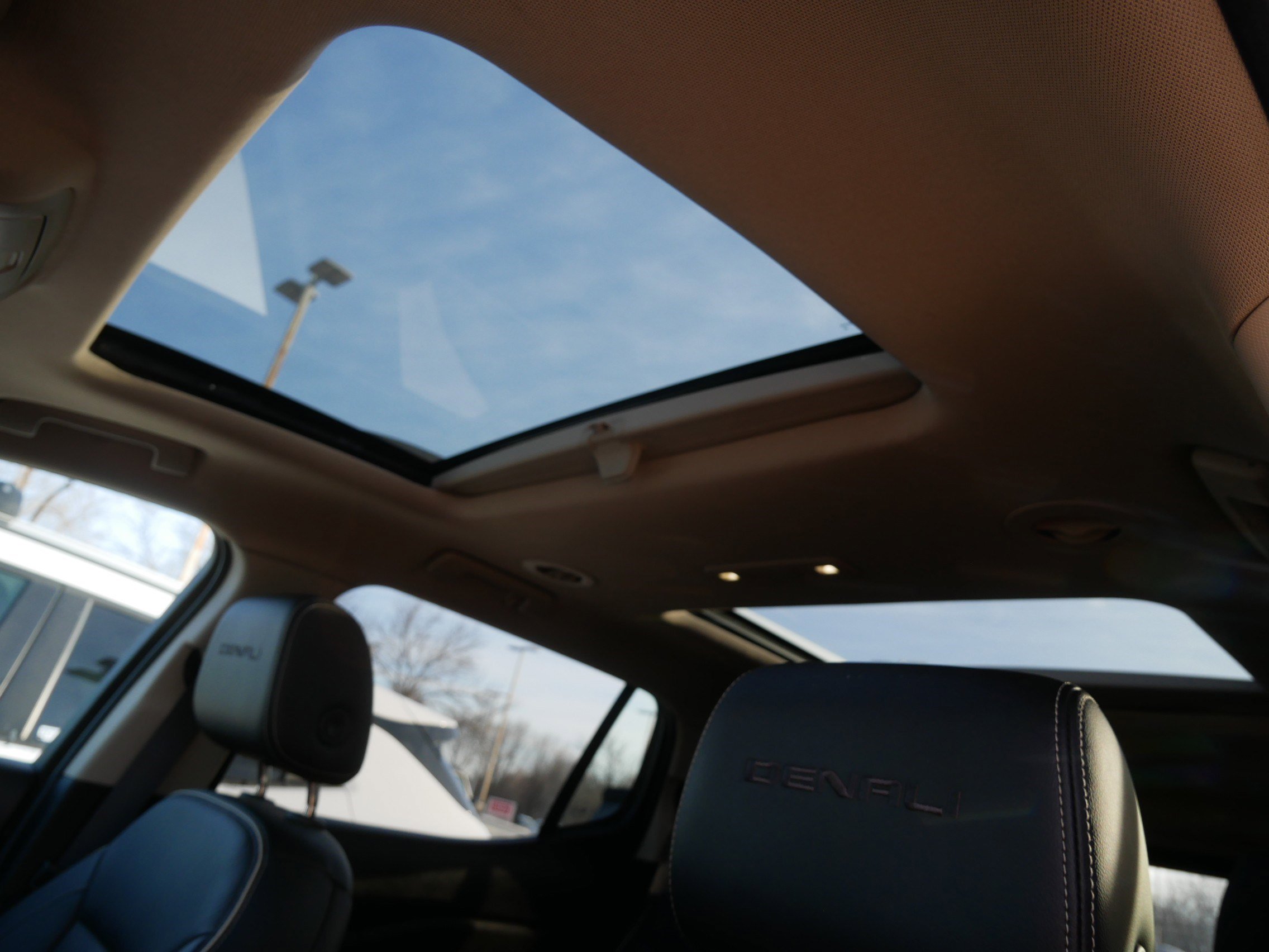 Used 2018 GMC Acadia Denali w/ LPO, Floor Liner Package image 35