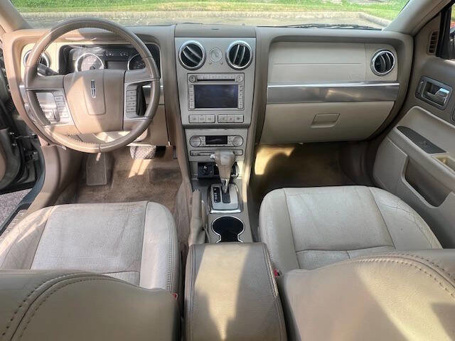 Used 2008 Lincoln MKZ image 9