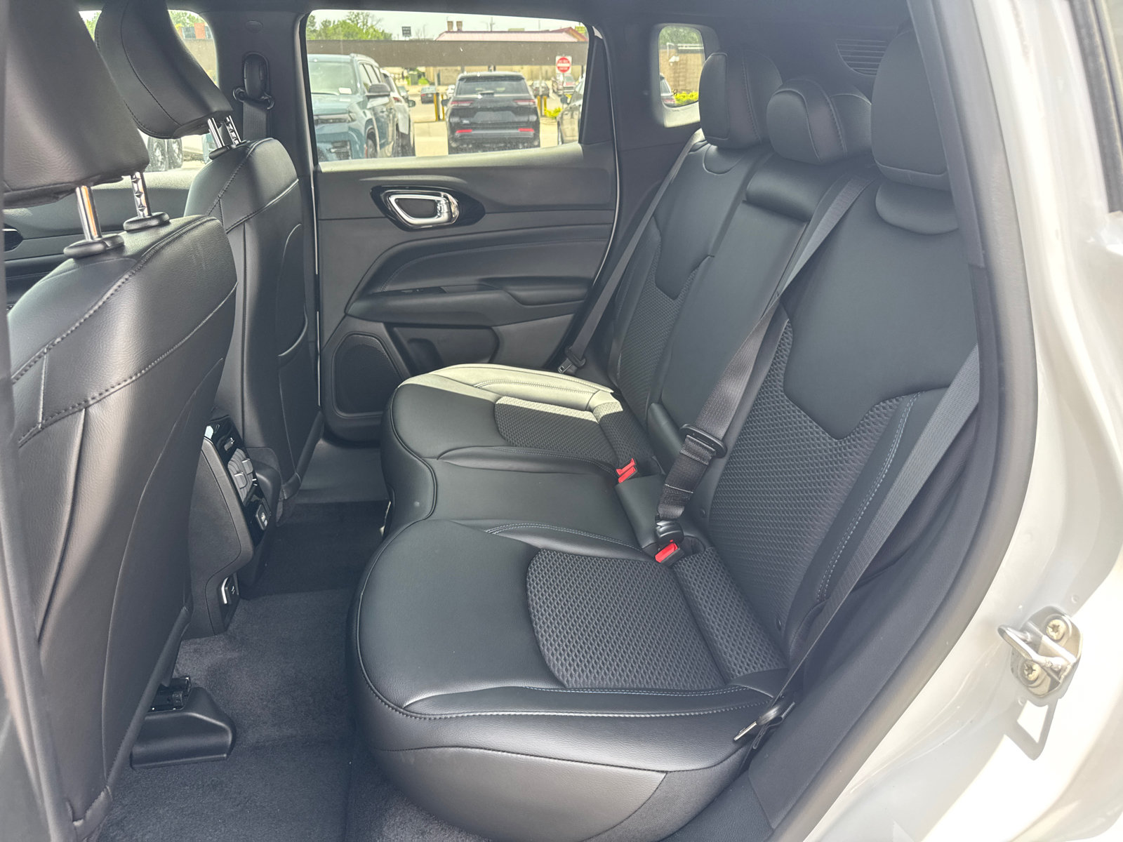 New 2026 Jeep Compass Latitude AWD/4WD image 6