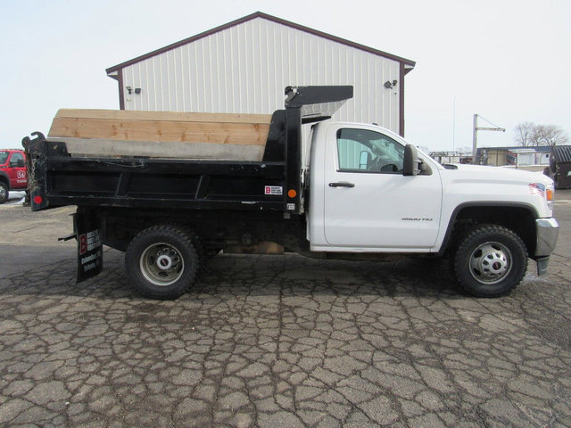 Used 2015 GMC Sierra 3500 2WD Regular Cab image 2