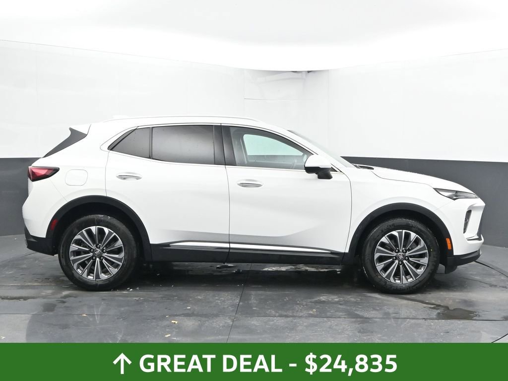 Used 2024 Buick Envision Preferred image 13