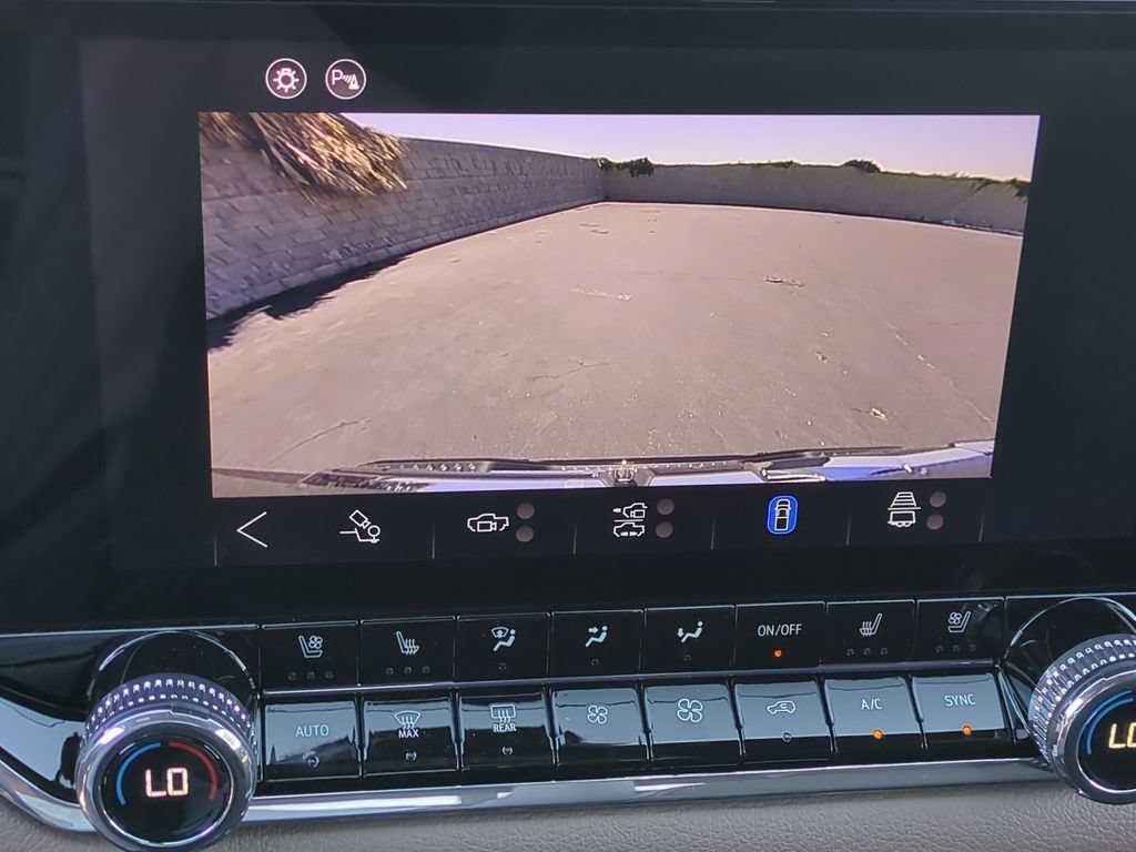 New 2026 GMC Canyon Denali w/ LPO, Denali Black Edition AWD/4WD image 15