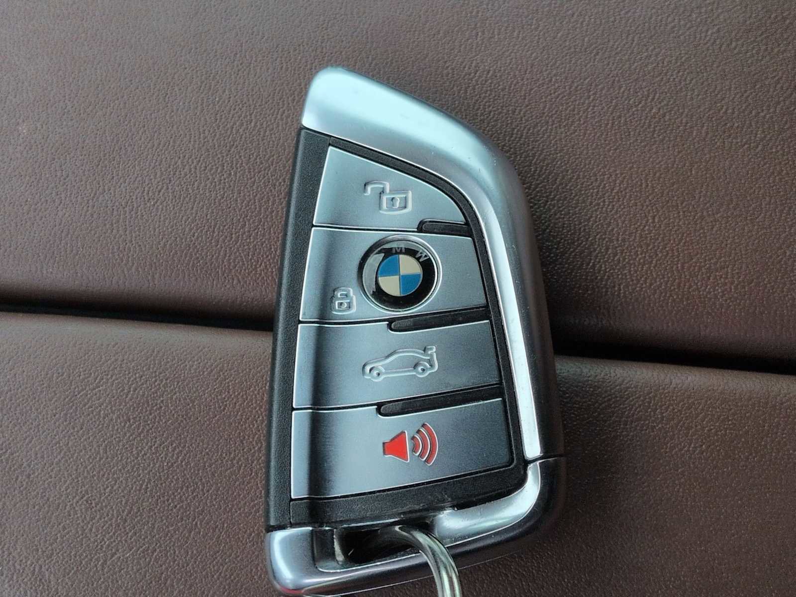 Used 2019 BMW X5 xDrive40i w/ Executive Package AWD/4WD image 37