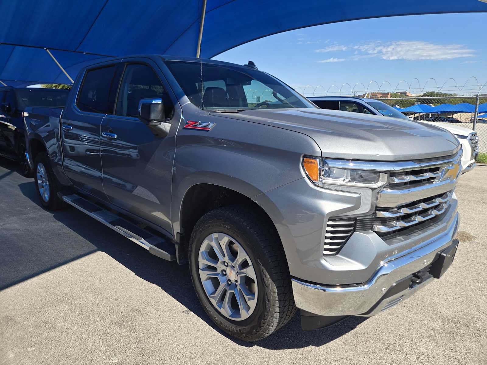 Certified 2025 Chevrolet Silverado 1500 LTZ w/ LTZ Premium Package AWD/4WD image 2