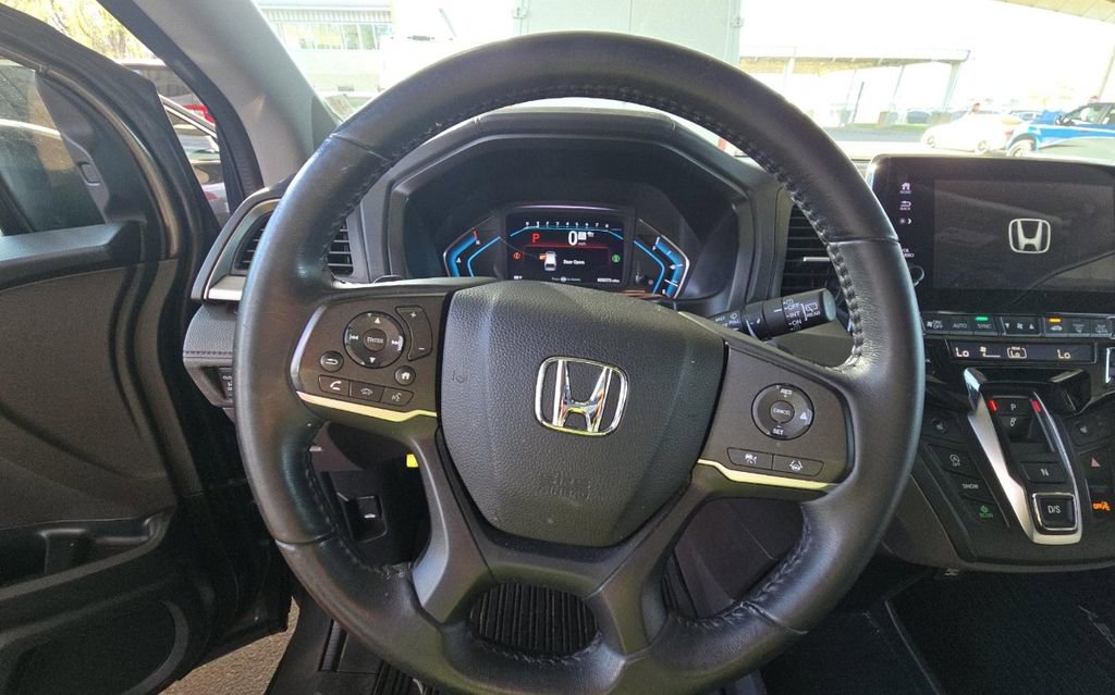 Used 2023 Honda Odyssey EX-L image 9