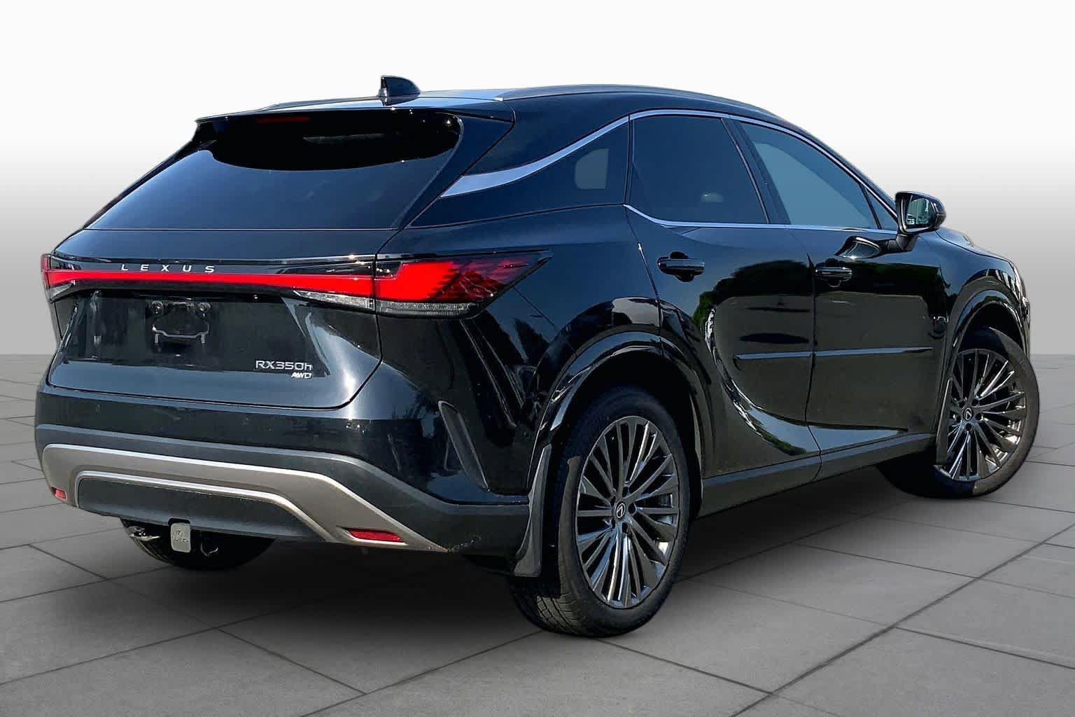Used 2023 Lexus RX 350 w/ Cold Area Package AWD/4WD image 13