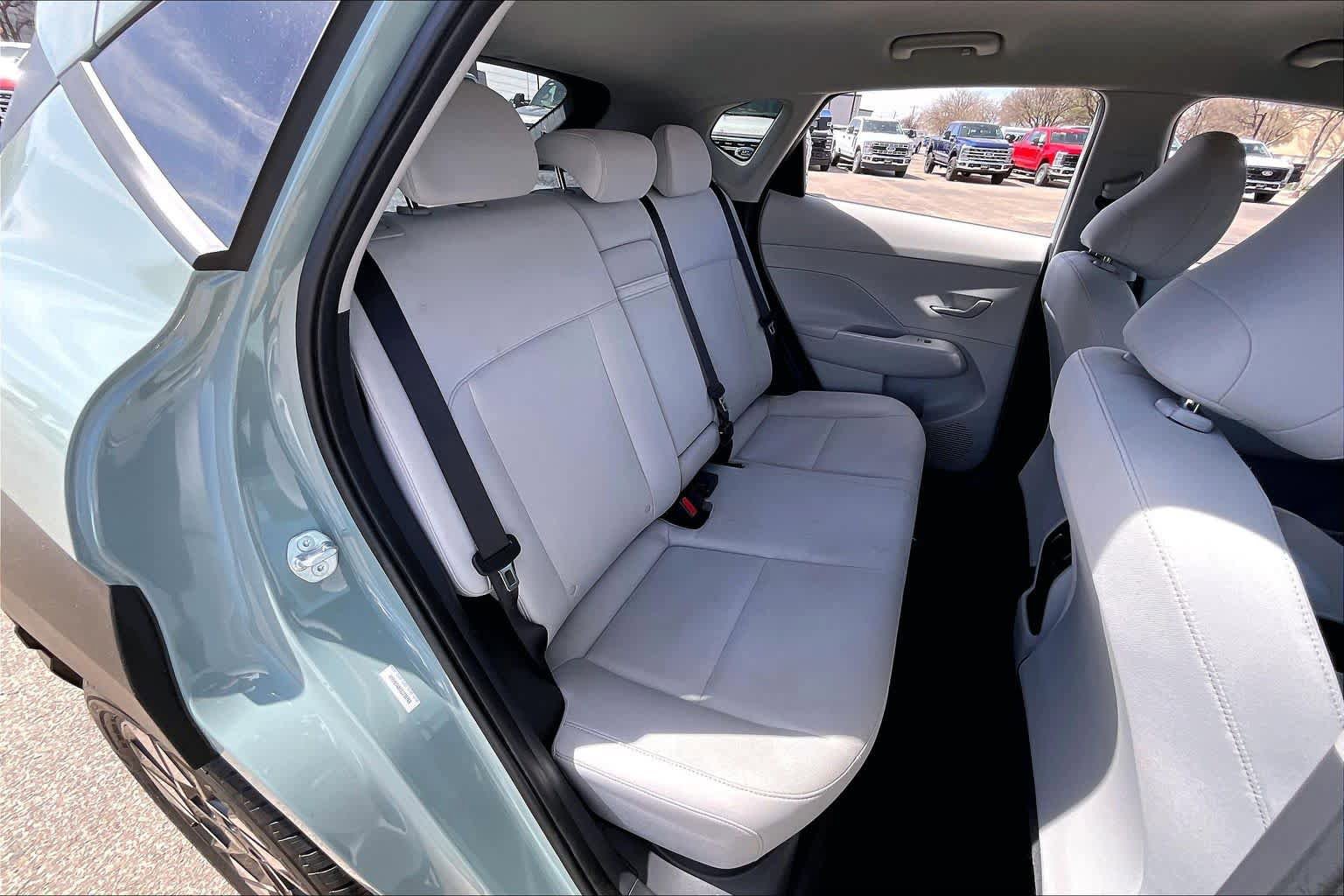 Used 2025 Hyundai Kona SEL FWD image 19