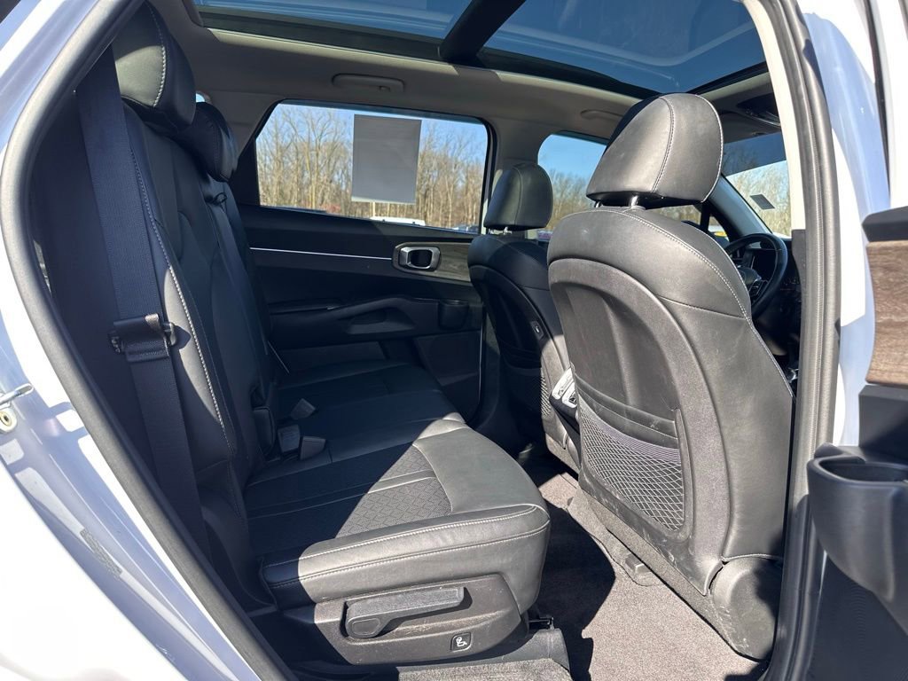 Used 2022 Kia Sorento S w/ Panoramic Sunroof Package image 22