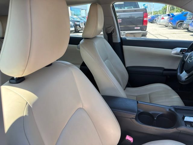 Used 2011 Lexus CT 200h Premium FWD image 21