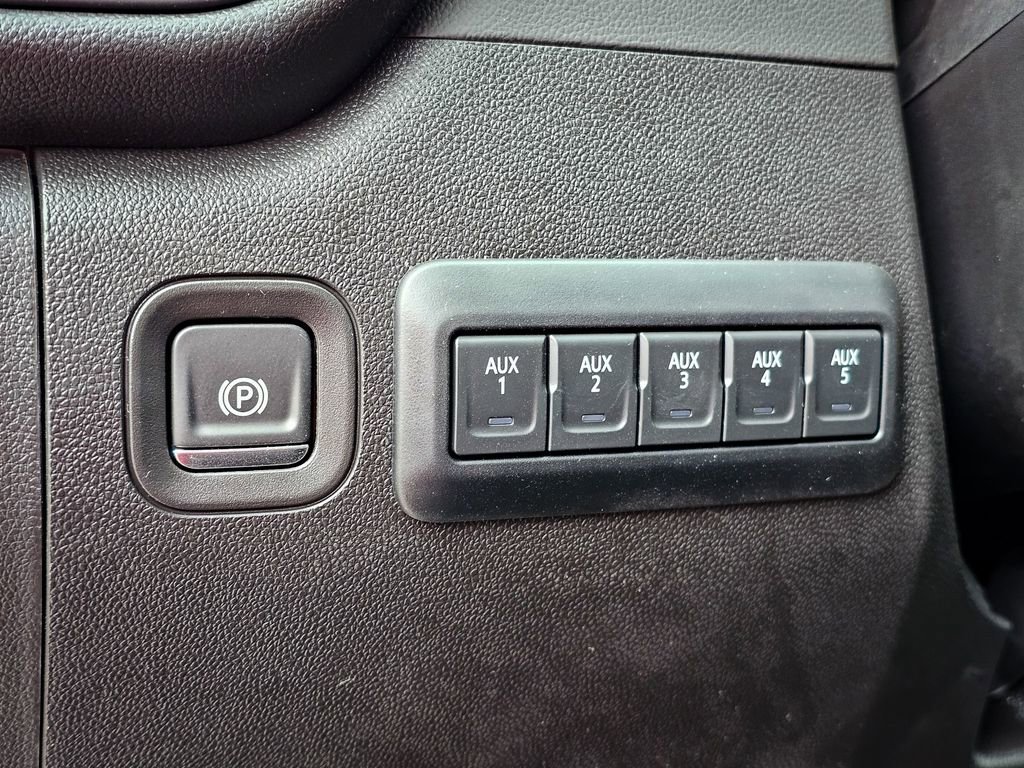 New 2026 GMC Sierra 3500 Pro w/ Convenience Package image 19