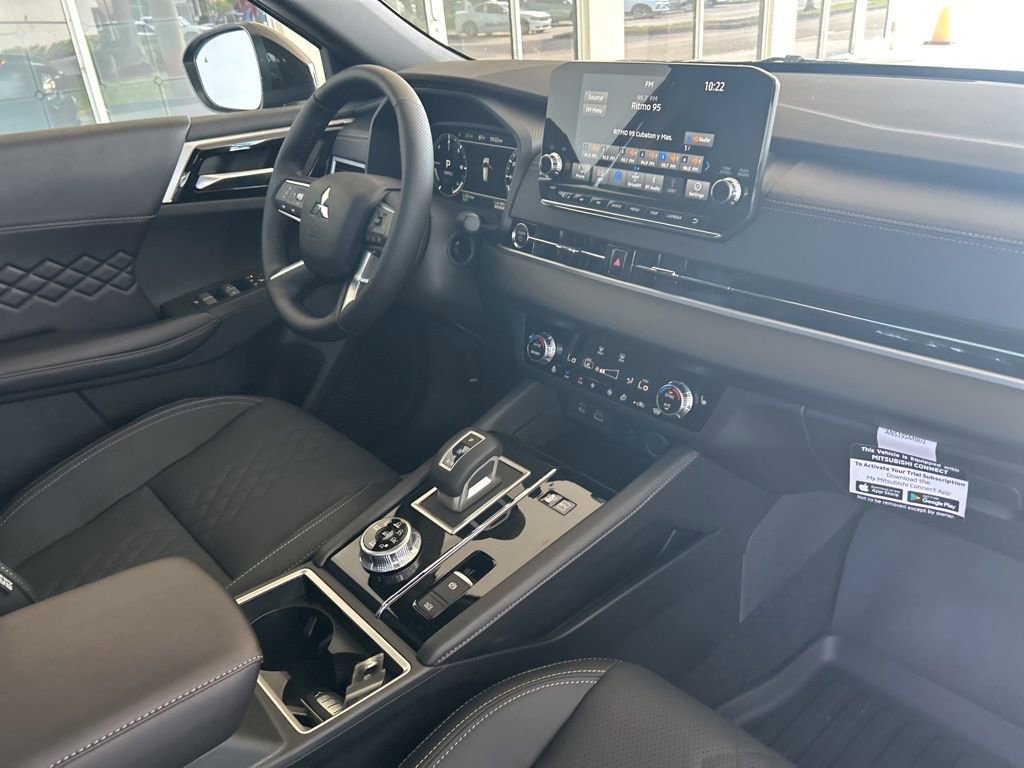 New 2025 Mitsubishi Outlander 4WD Plug-In Hybrid image 21