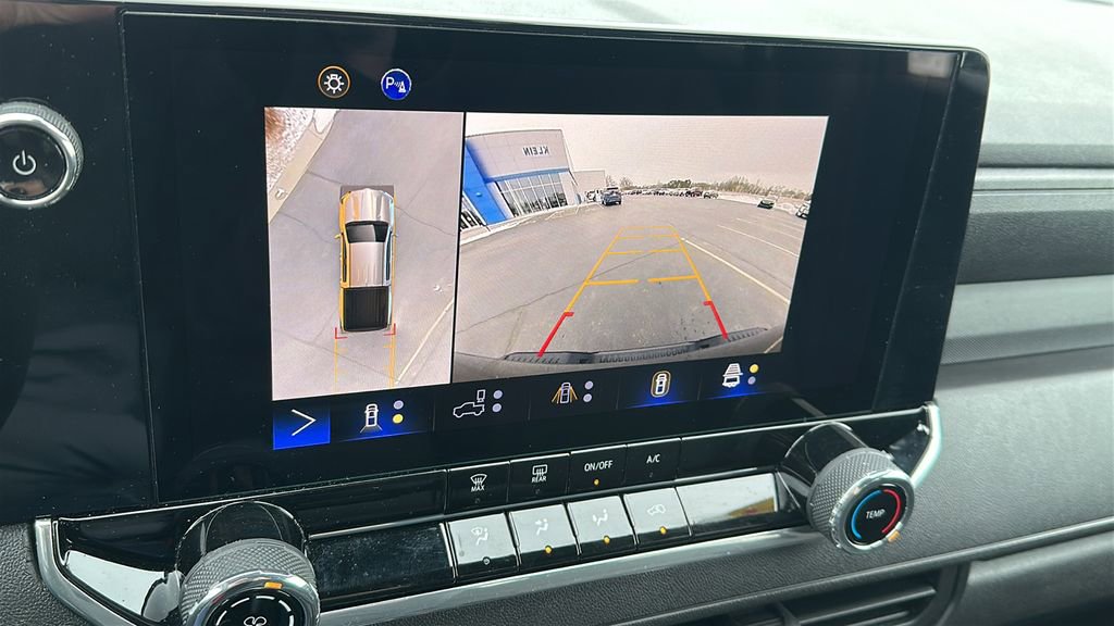 Used 2024 Chevrolet Colorado Trail Boss w/ Technology Package image 21