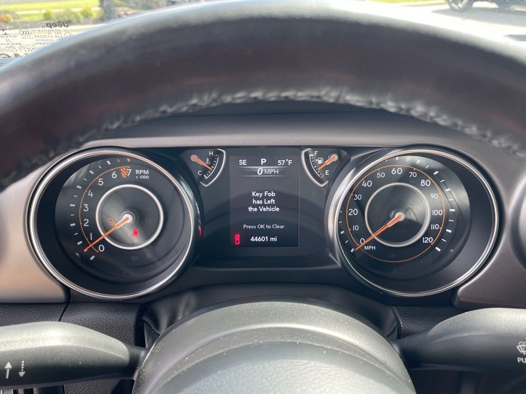 Used 2022 Jeep Gladiator Sport image 12