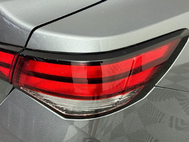 Used 2020 Nissan Sentra SV FWD image 31