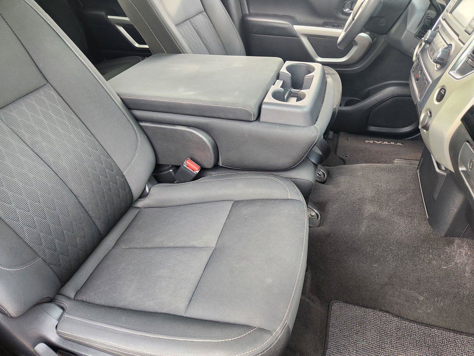 Used 2019 Nissan Titan SV RWD image 25