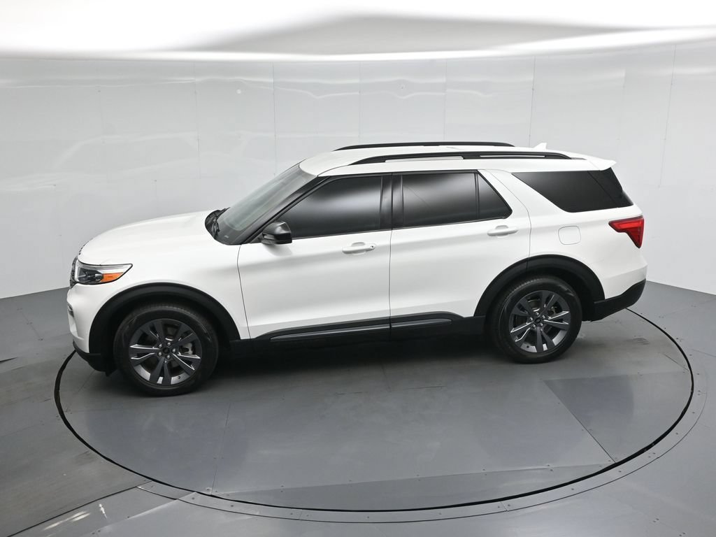Certified 2023 Ford Explorer XLT w/ Equipment Group 202A RWD image 45