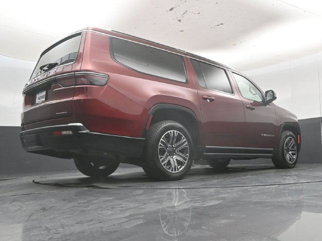 Used 2024 Jeep Wagoneer L Series II w/ Flexible Seating Group RWD image 51