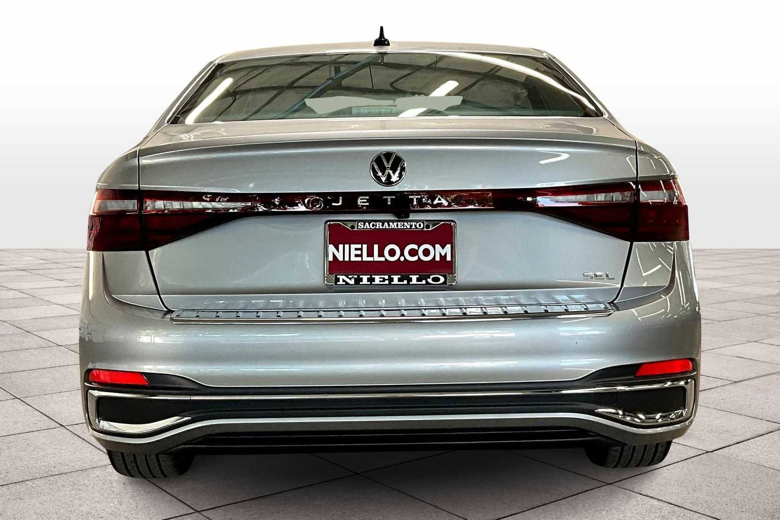 New 2025 Volkswagen Jetta SEL image 6