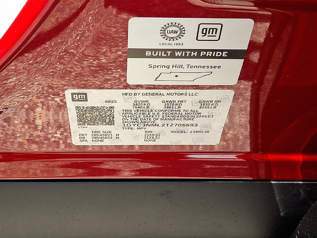 New 2026 Cadillac Vistiq Premium Luxury w/ LPO, Floor Liner Package AWD/4WD image 13