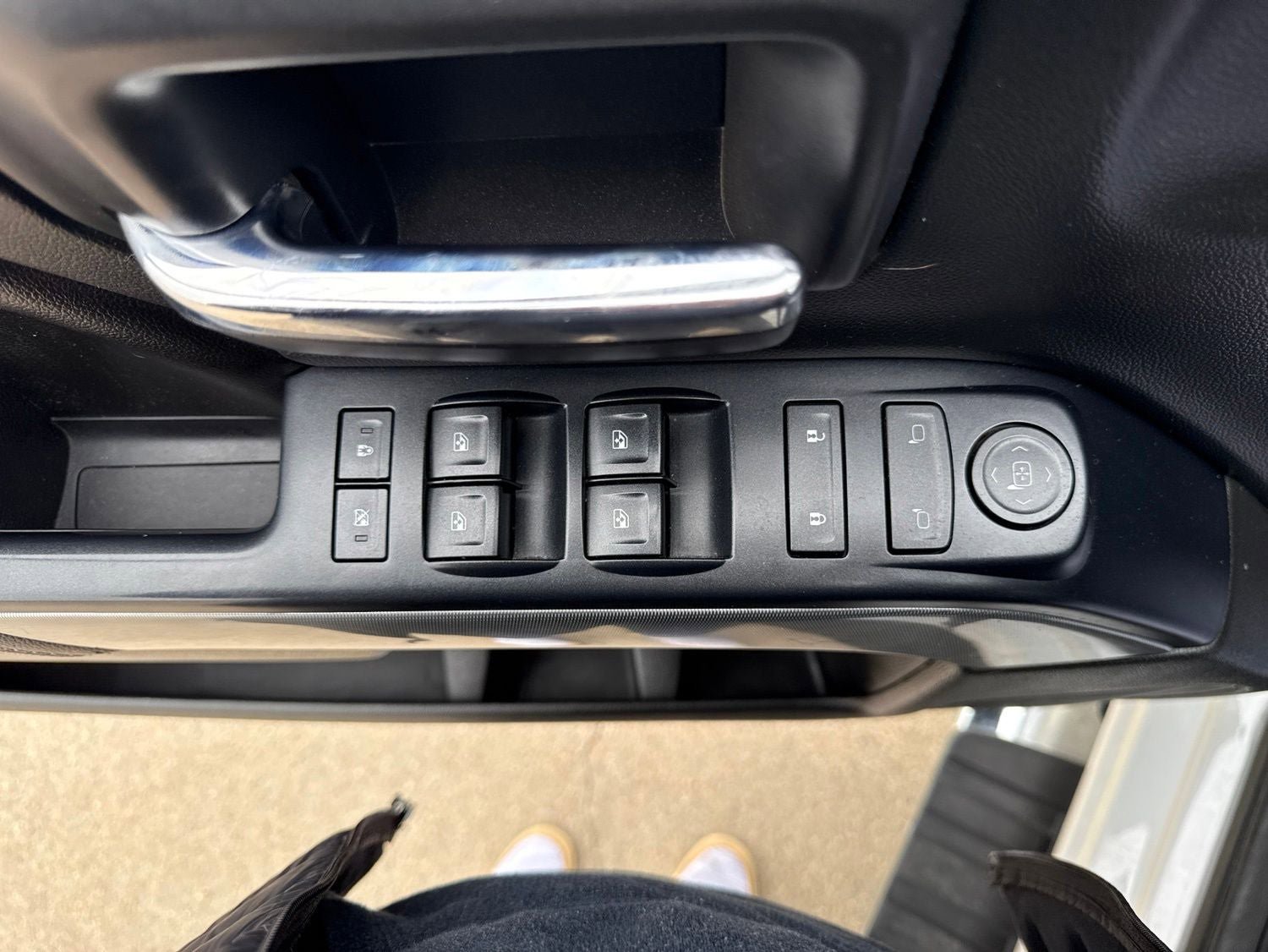 Used 2017 Chevrolet Silverado 1500 LT w/ All Star Edition AWD/4WD image 13