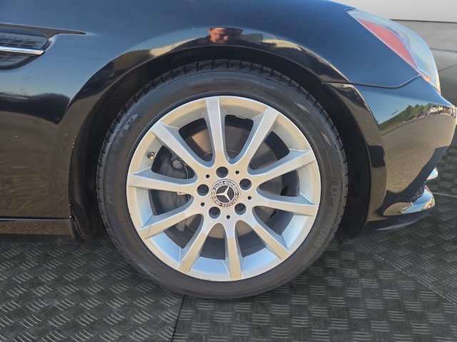 Used 2016 Mercedes-Benz SLK 300 image 34