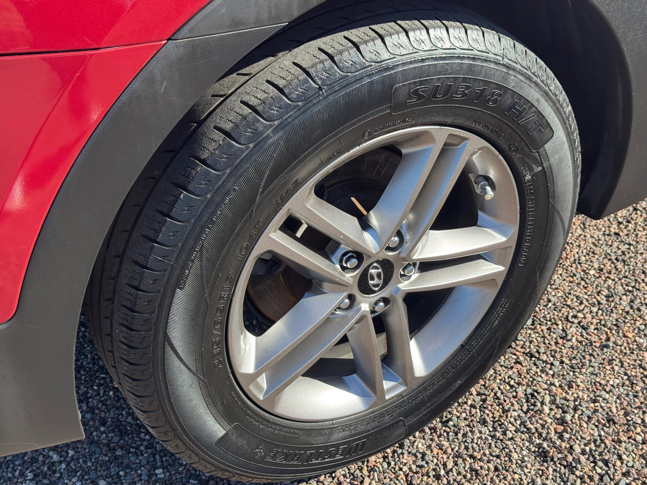 Used 2017 Hyundai Santa Fe Sport image 16