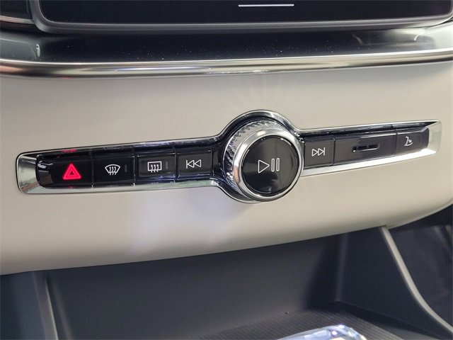 New 2026 Volvo XC90 B6 Ultra image 24