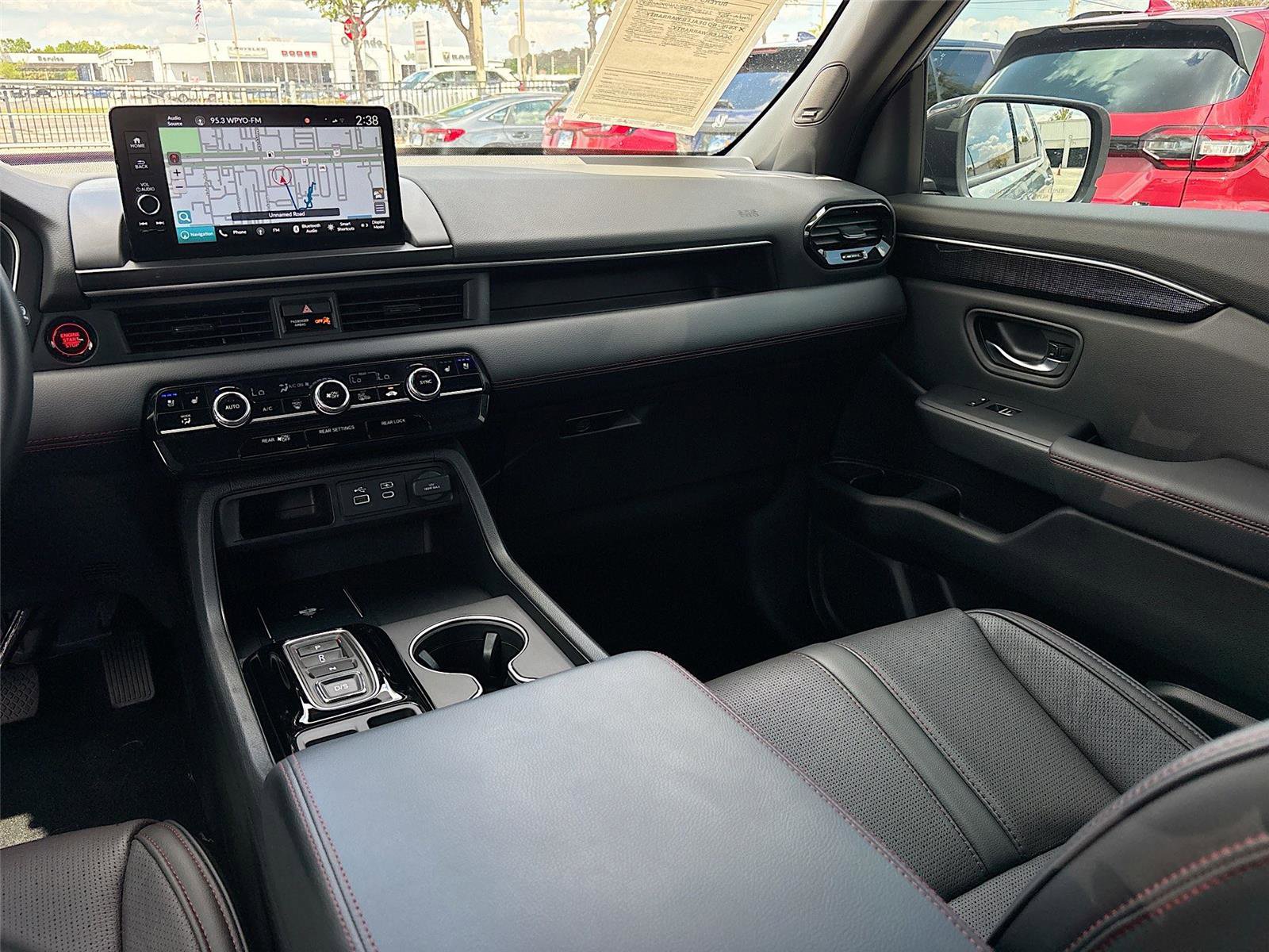 Certified 2025 Honda Pilot Black Edition image 29