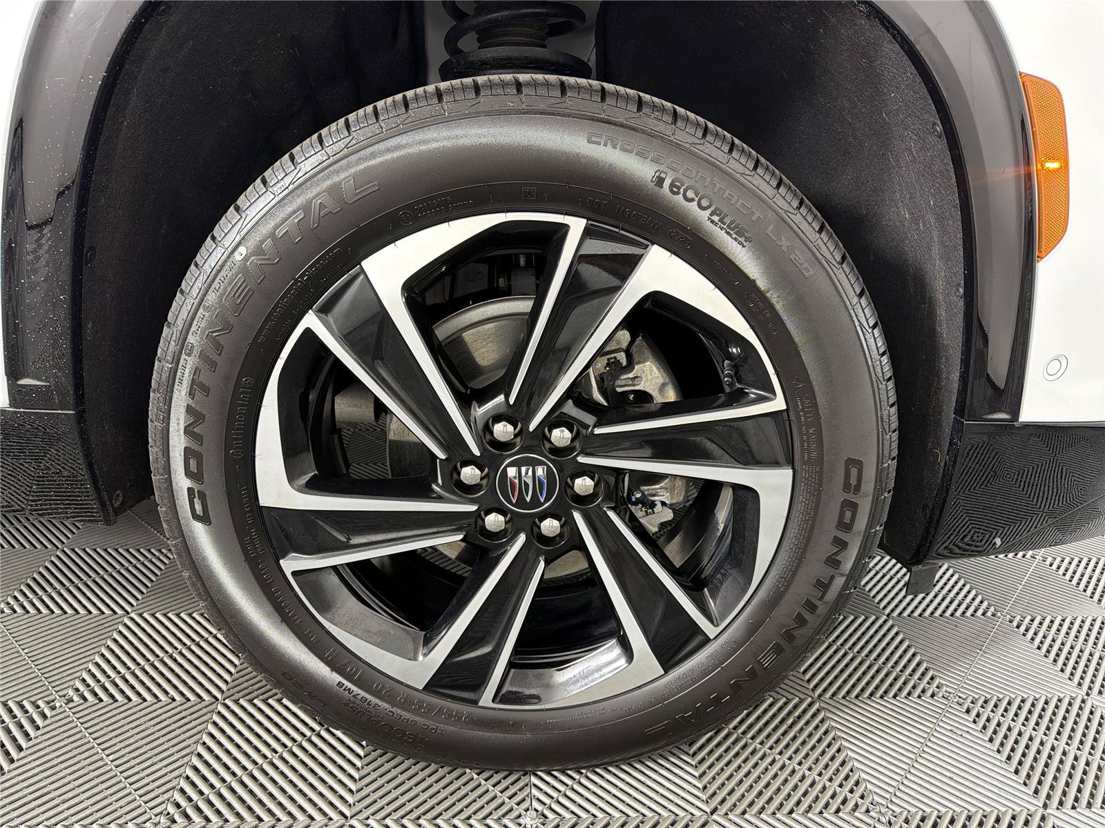 New 2026 Buick Enclave Sport Touring w/ Super Cruise Package FWD image 10