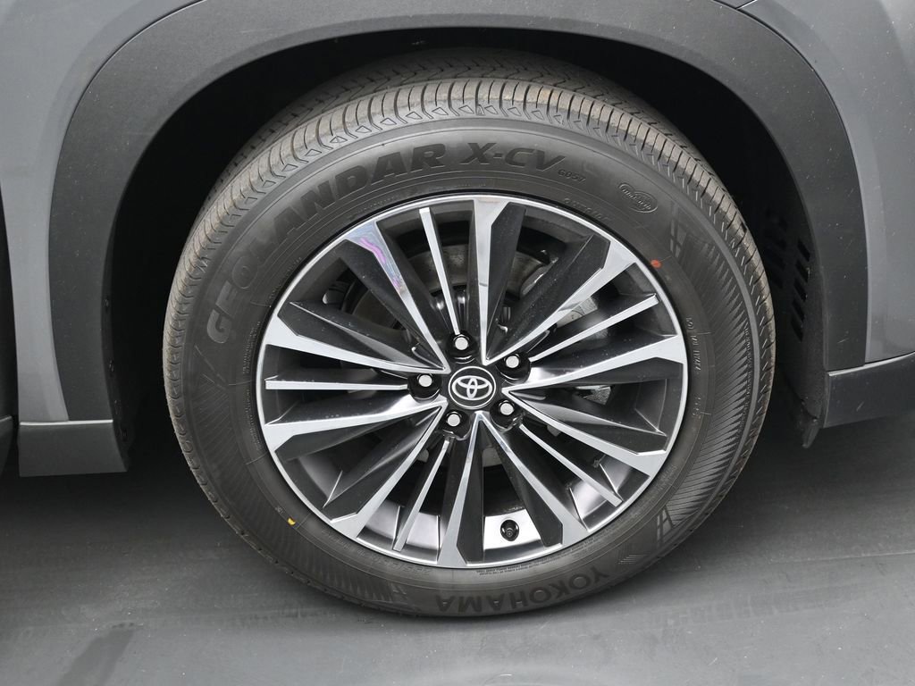 Certified 2026 Toyota Grand Highlander AWD Hybrid image 42