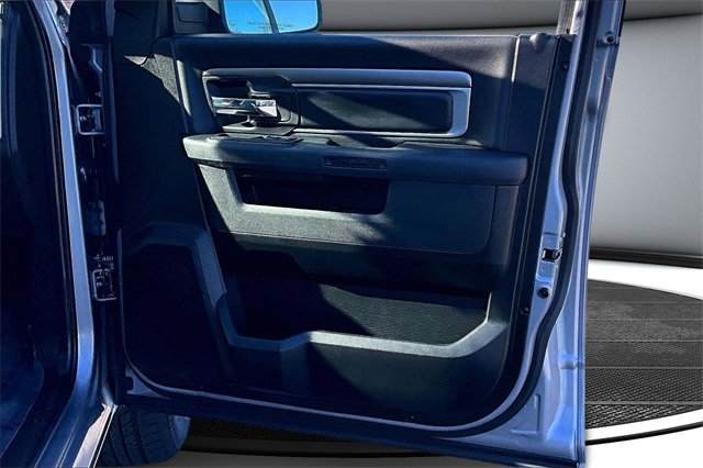 Used 2024 RAM 1500 Classic Warlock image 28