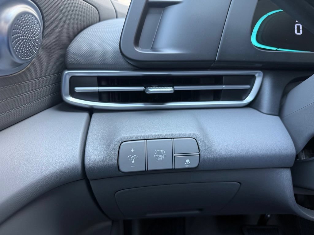 New 2026 Hyundai Elantra Hybrid FWD image 12