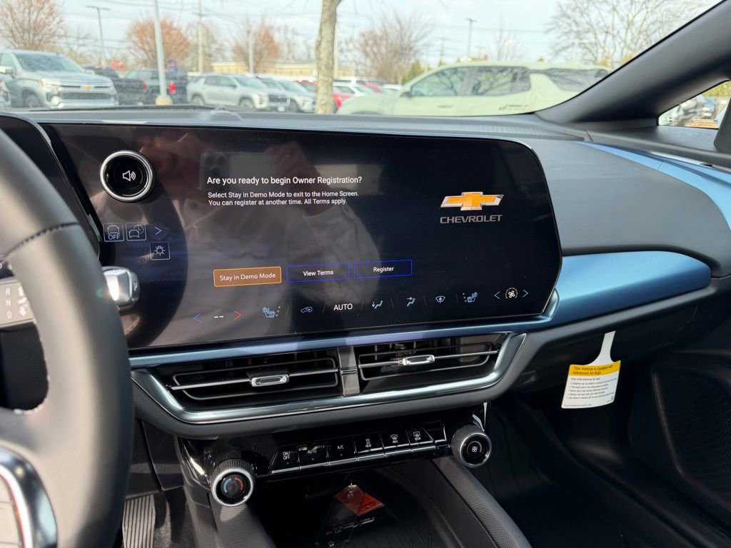 New 2026 Chevrolet Equinox EV LT AWD/4WD image 14