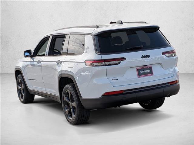 New 2026 Jeep Grand Cherokee L Limited w/ Limited Altitude Package AWD/4WD image 9