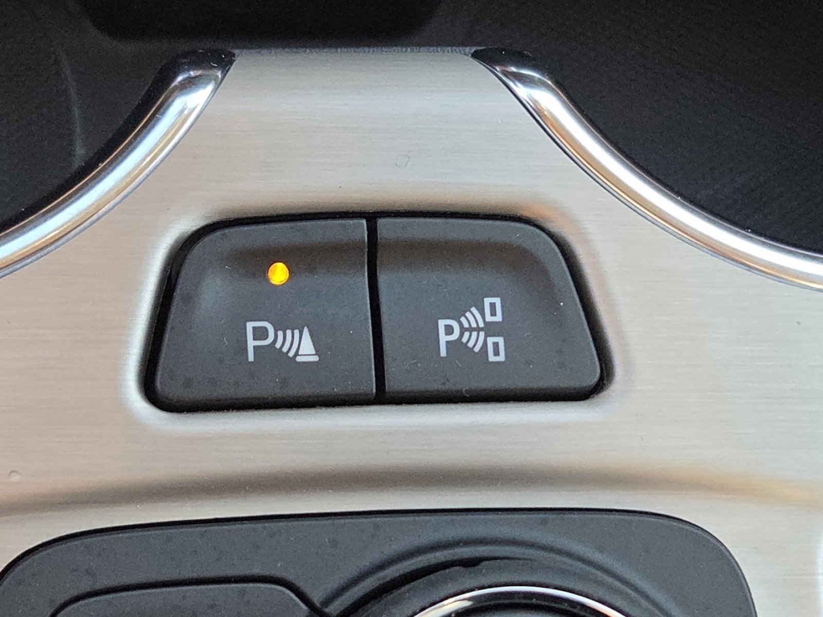 Used 2024 GMC Terrain Denali w/ Denali Premium Package image 11