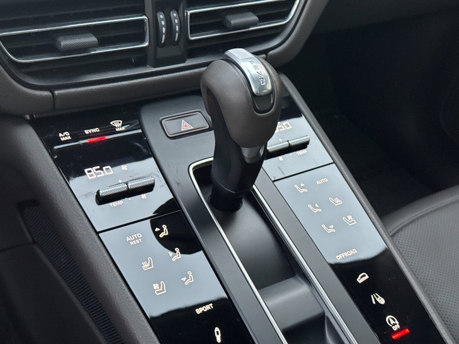 Used 2023 Porsche Macan S image 22