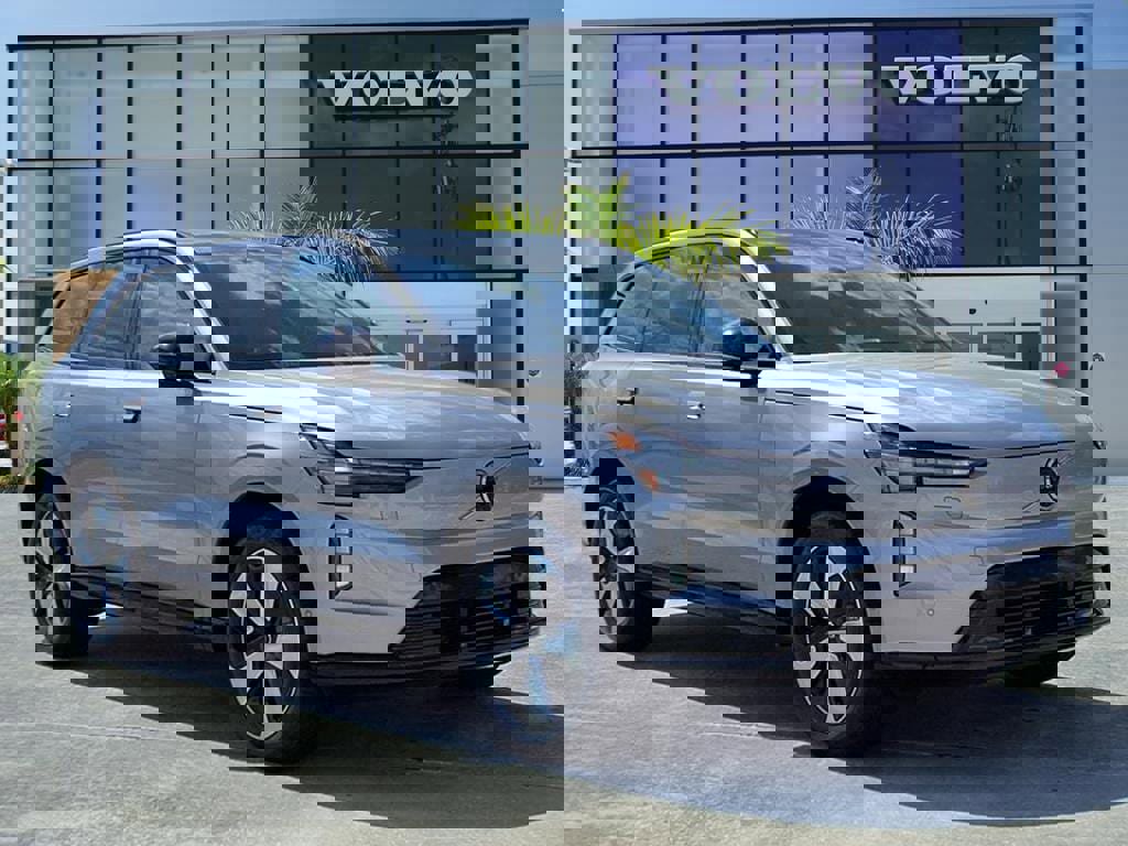 New 2026 Volvo EX90 Plus image 1