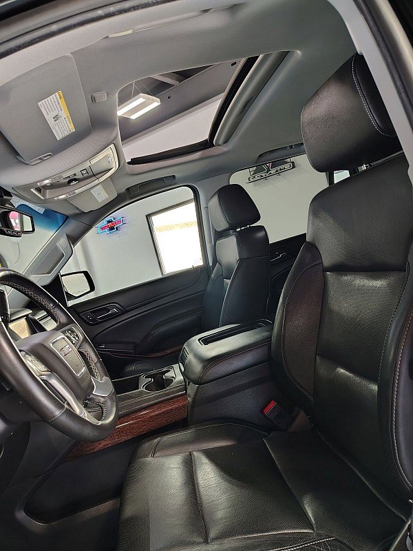 Used 2015 GMC Yukon SLT AWD/4WD image 4